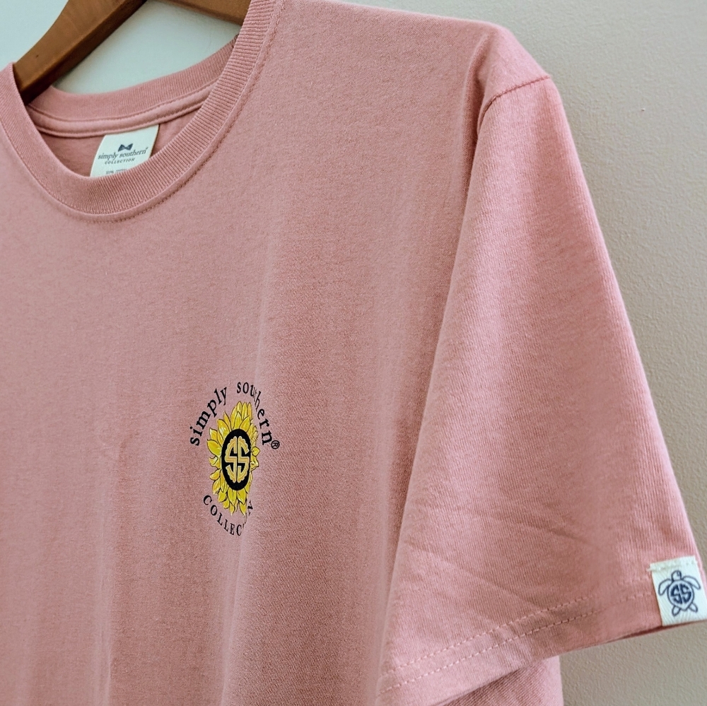 SIMPLY SOUTHERN Dog Kisses Heal Everything T Shirt Women's L Cockapoo Dusty Rose - Picture 6 of 12